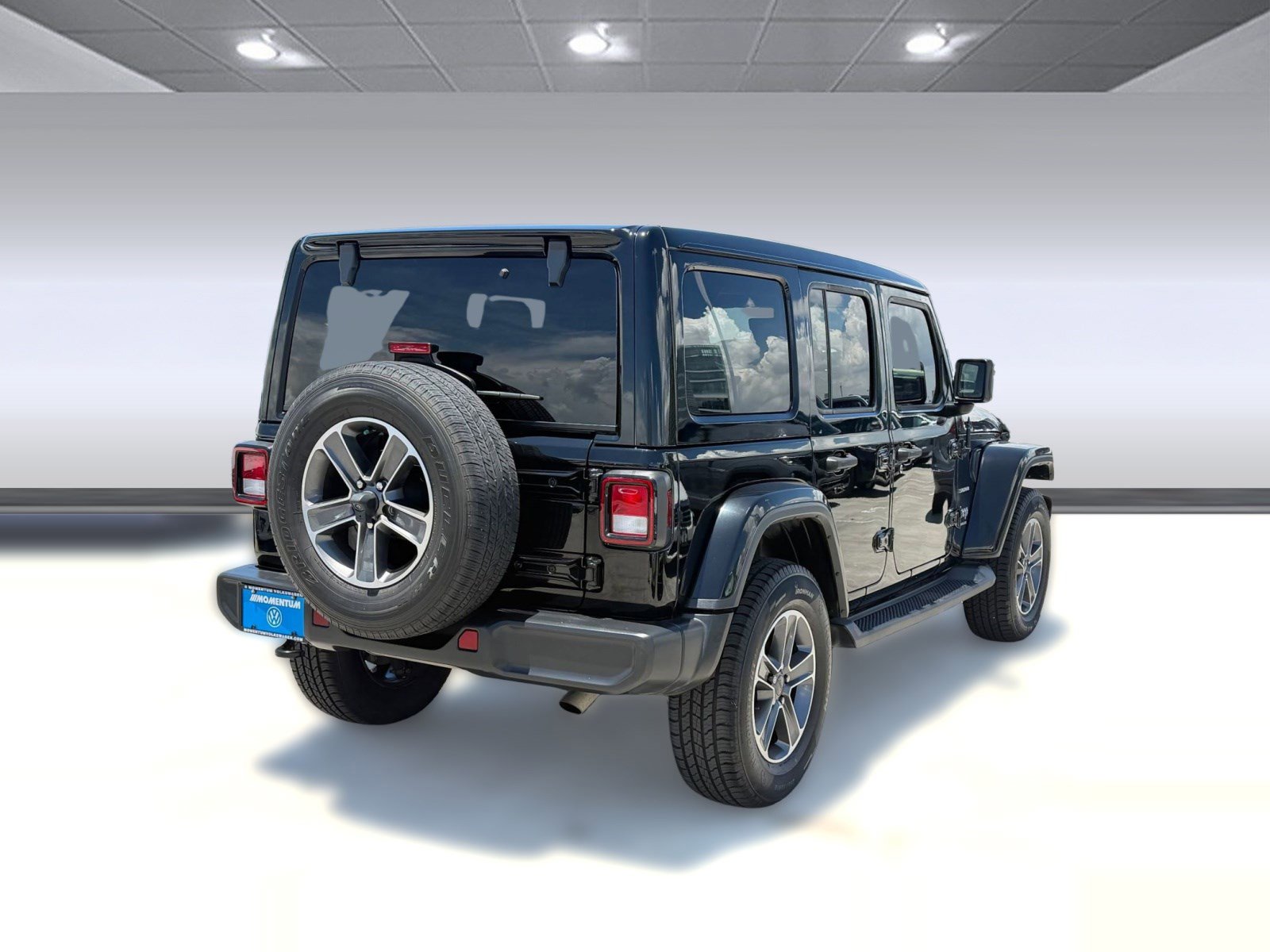 Used 2023 Jeep Wrangler Unlimited Sahara w/ Cold Weather Group AWD/4WD image 8