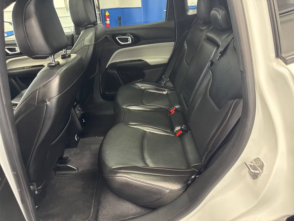 Used 2023 Jeep Compass Limited w/ Elite Group AWD/4WD image 32