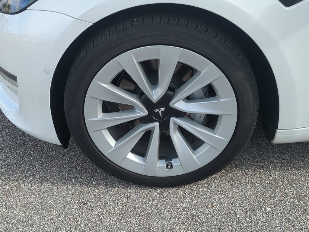 Used 2021 Tesla Model 3 Standard Range Plus image 12