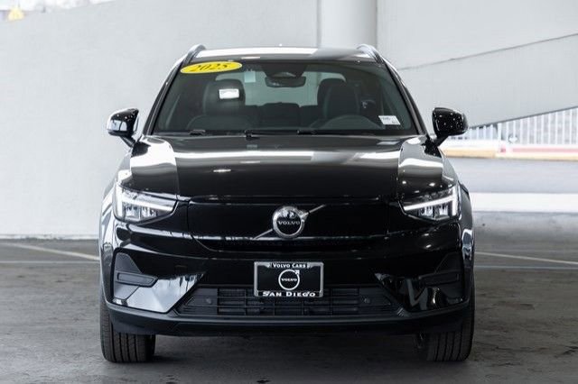 New 2025 Volvo EX40 Core w/ Climate Package image 18