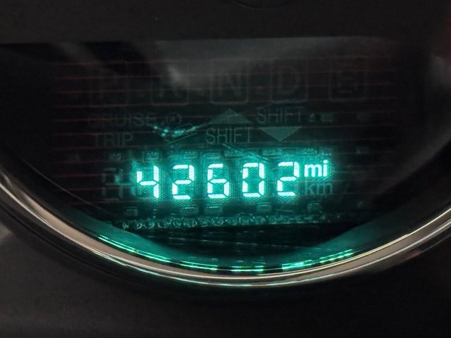 Used 2017 Jeep Wrangler Unlimited Sahara w/ Connectivity Group image 16