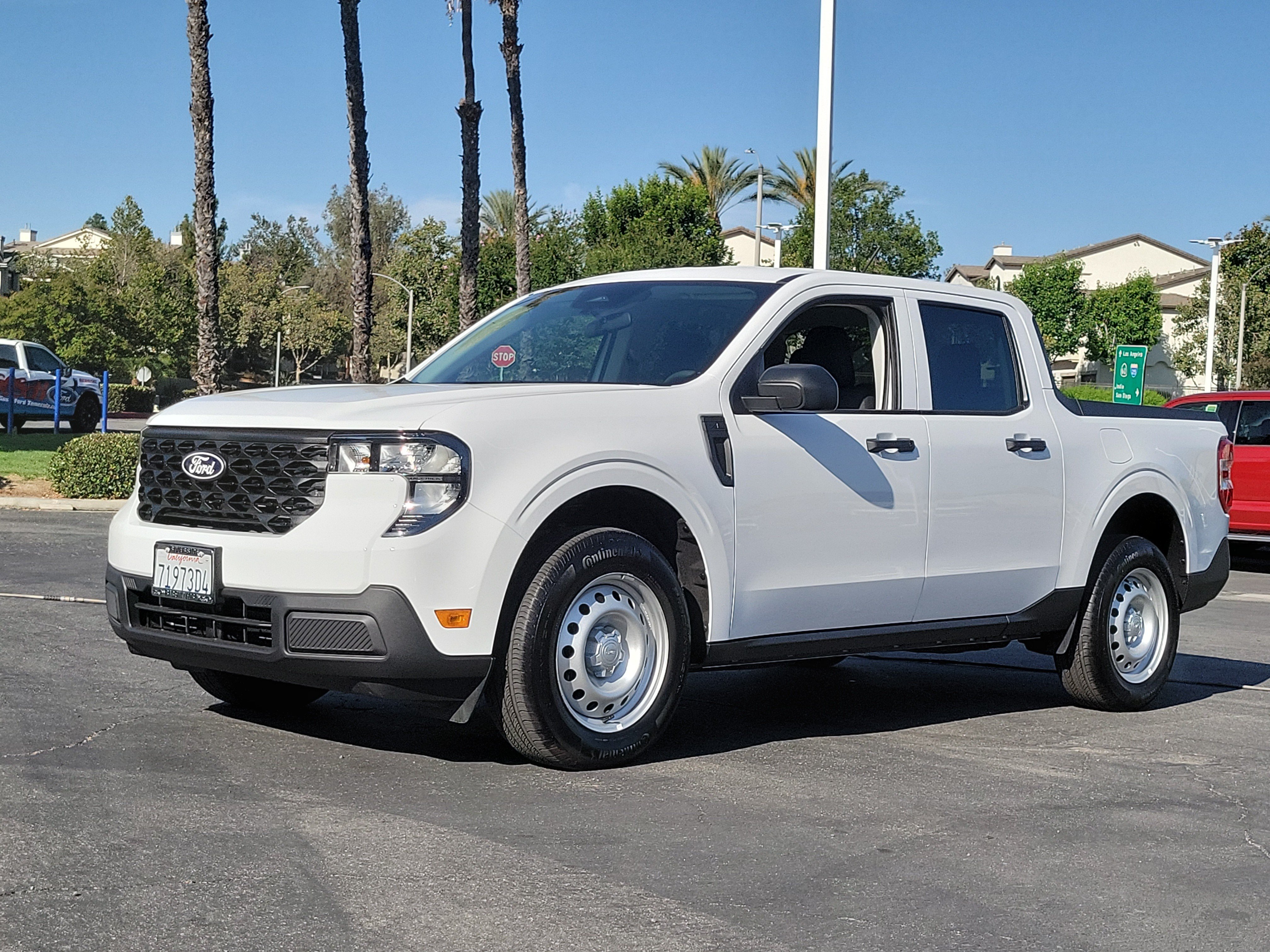 Used 2025 Ford Maverick XL FWD image 16