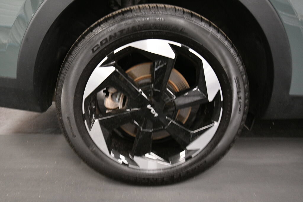 Used 2025 Kia Sorento EX AWD/4WD image 32