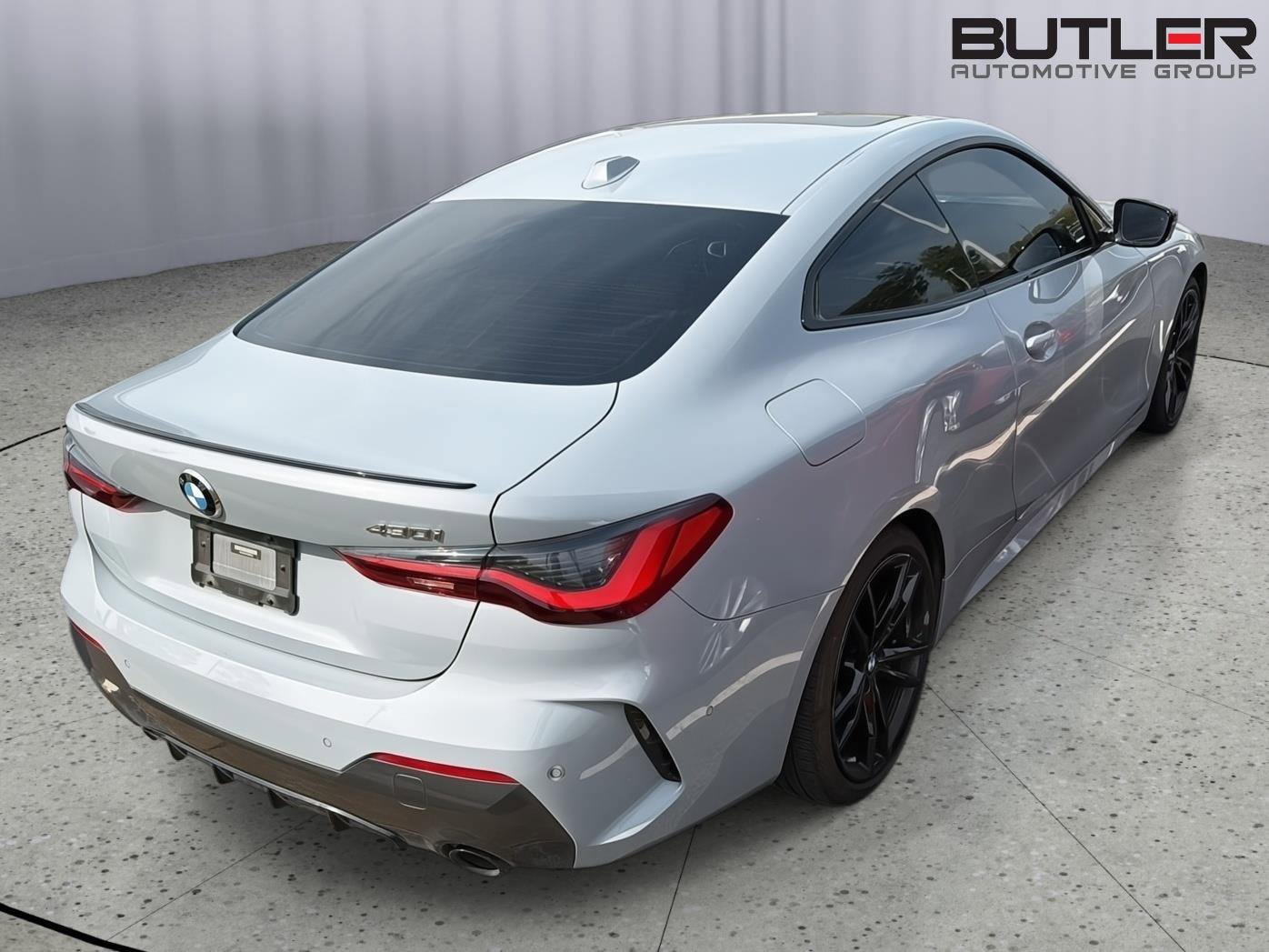 Certified 2024 BMW 430i Coupe w/ M Sport Package RWD image 8