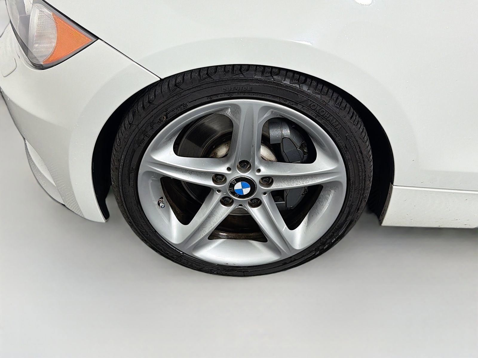 Used 2010 BMW 135i Convertible image 29