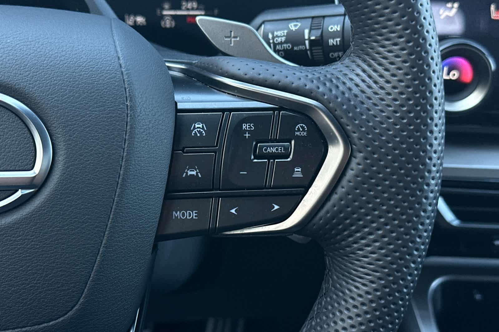 Used 2025 Lexus TX 500h AWD image 29