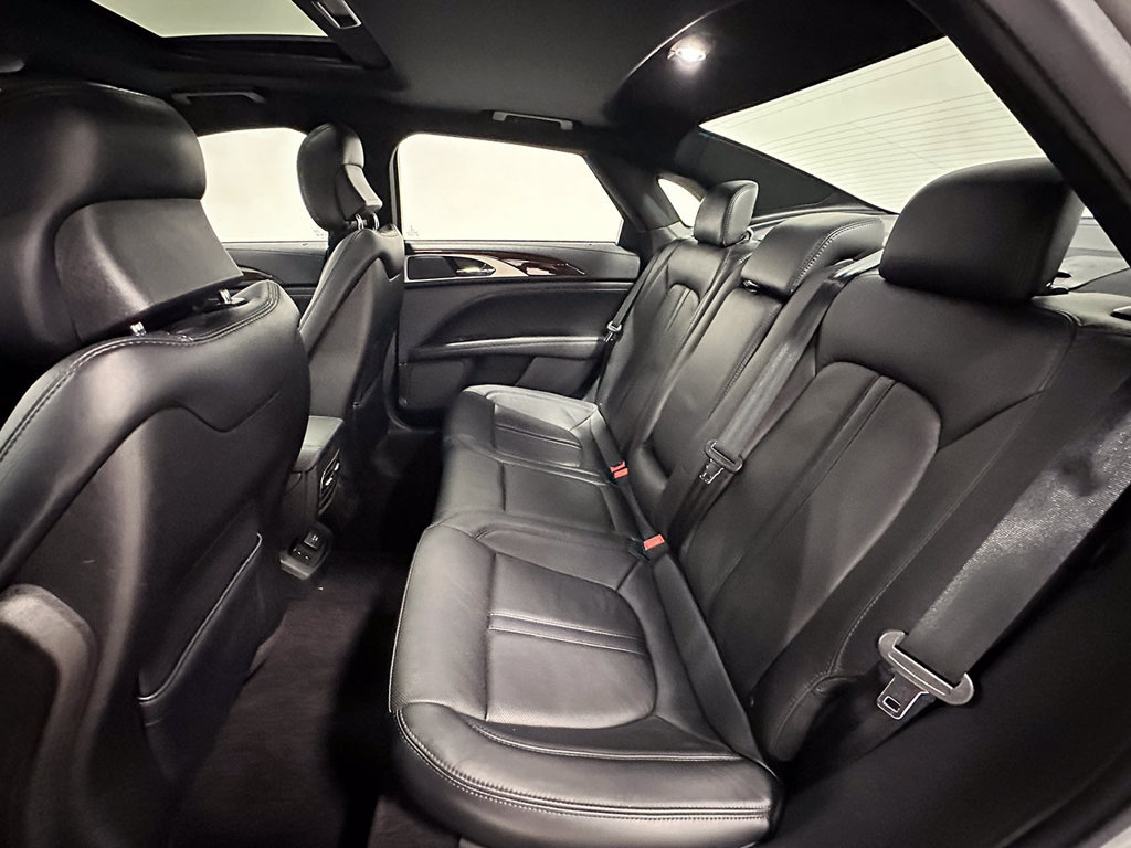 Used 2017 Lincoln MKZ Reserve w/ Technology Package FWD image 15