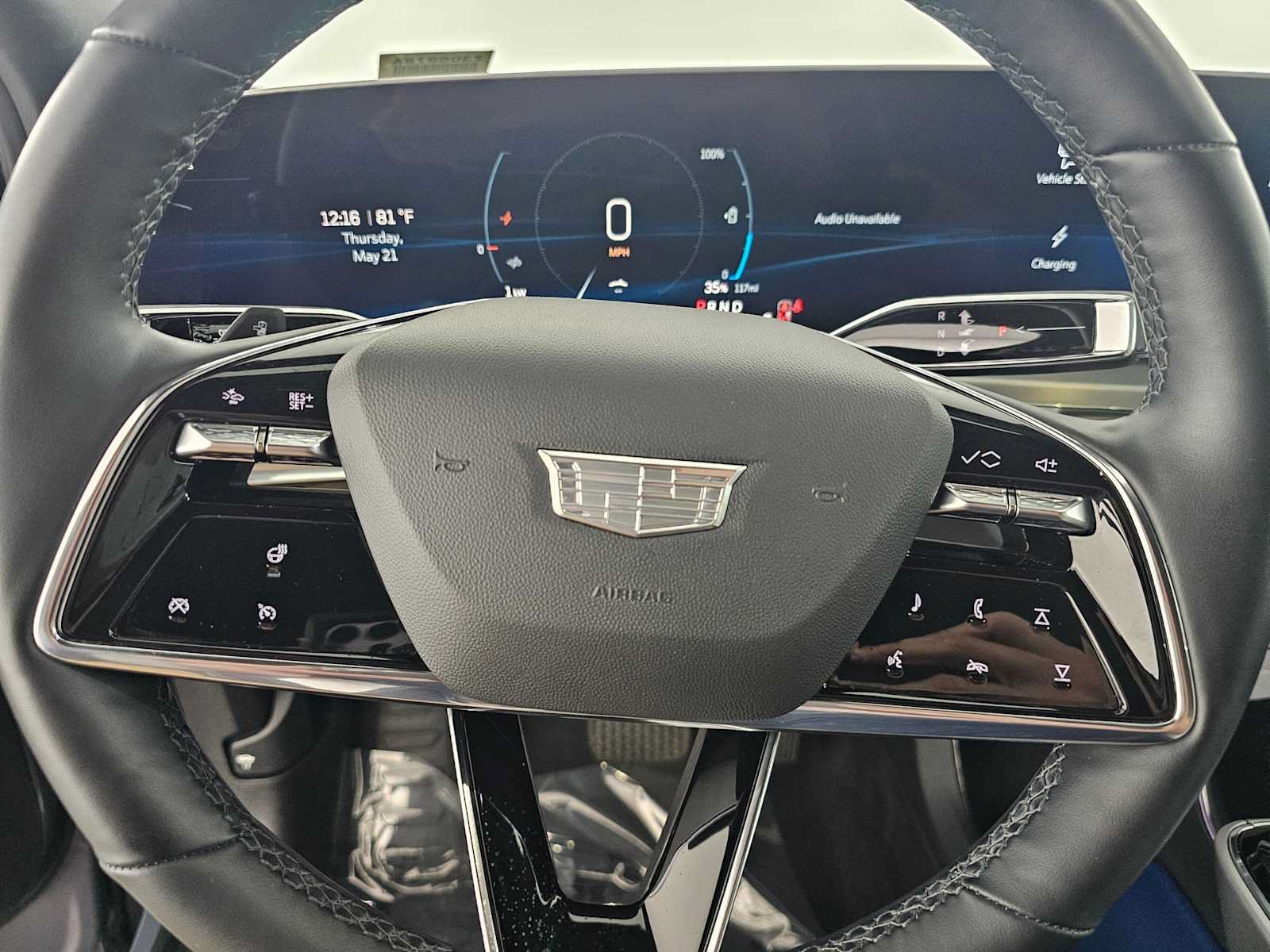 Used 2025 Cadillac Lyriq Luxury AWD/4WD image 23