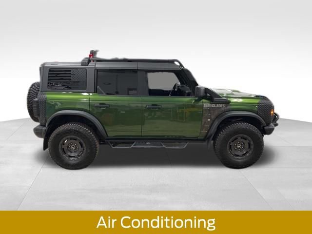 Used 2022 Ford Bronco Everglades image 13