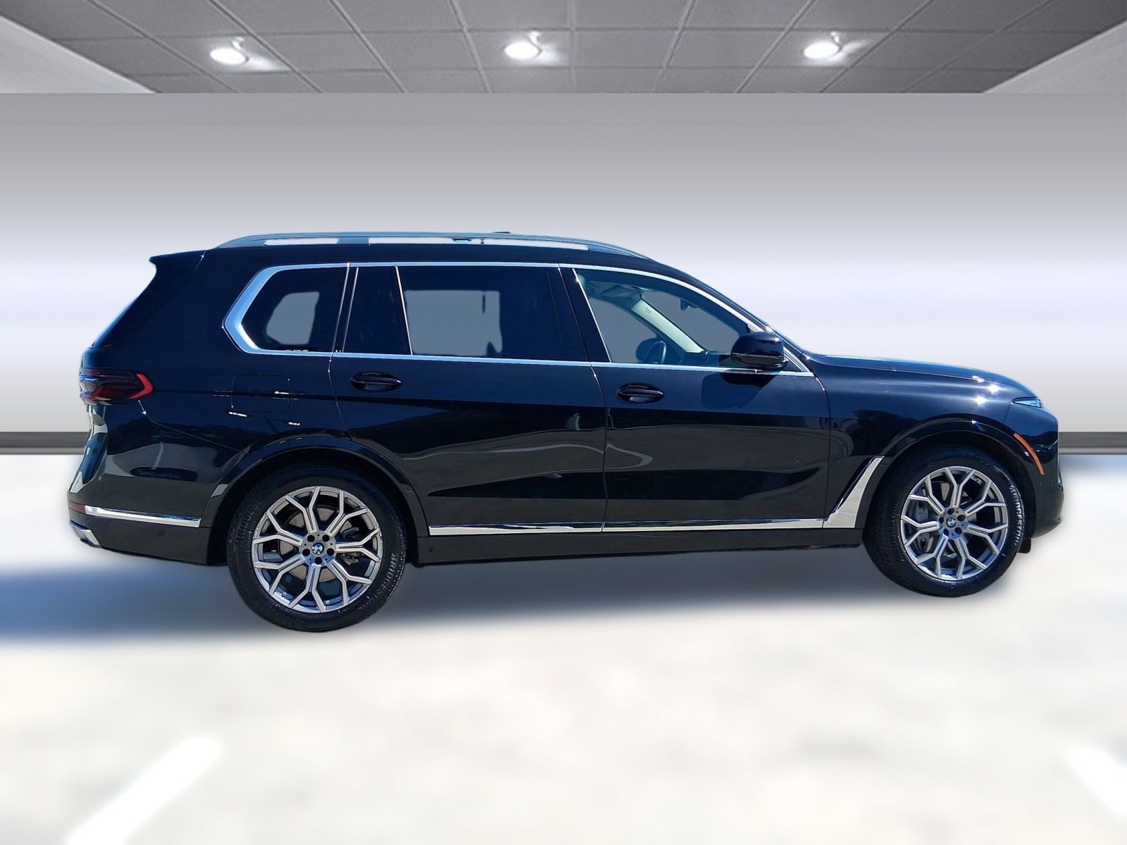 Certified 2024 BMW X7 xDrive40i w/ Premium Package image 8