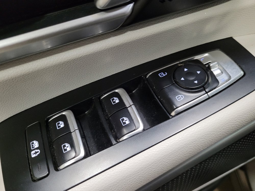 Used 2022 Kia Telluride S FWD image 27