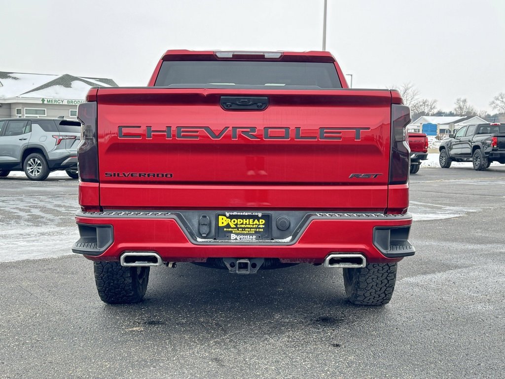Used 2023 Chevrolet Silverado 1500 RST w/ Z71 Off-Road Package image 9