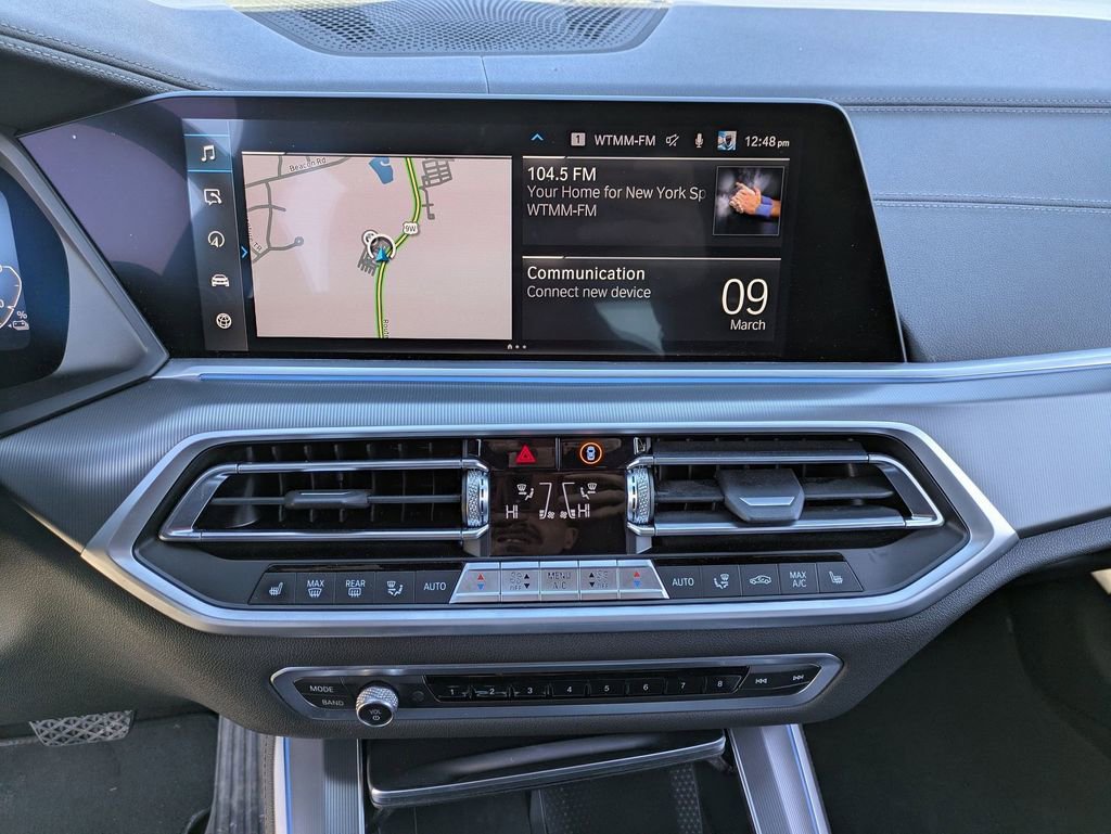 Used 2022 BMW X5 xDrive45e image 12