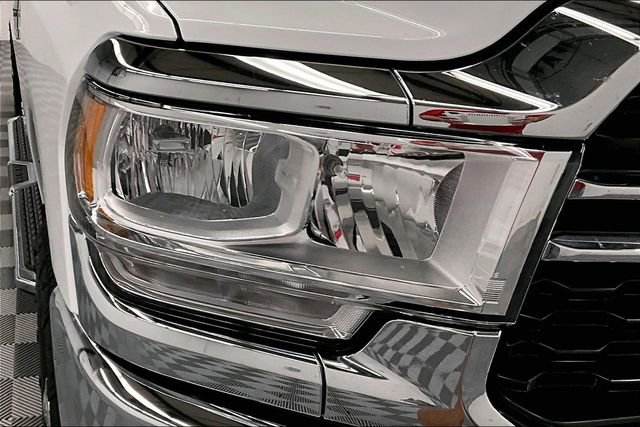 Used 2024 RAM 3500 Big Horn image 33