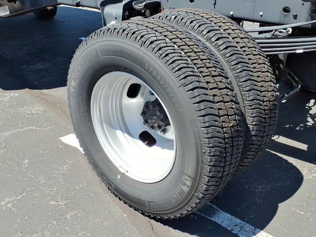 New 2026 Ford F350 XL w/ XL Chrome Package AWD/4WD image 6