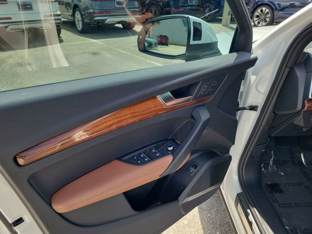 Certified 2023 Audi Q5 2.0T Premium Plus w/ Premium Plus Package image 18