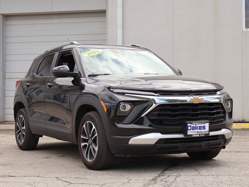 Used 2025 Chevrolet TrailBlazer LT
