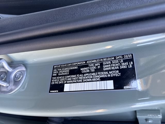 Used 2025 Volvo XC40 B5 Ultra w/ Climate Package AWD/4WD image 29