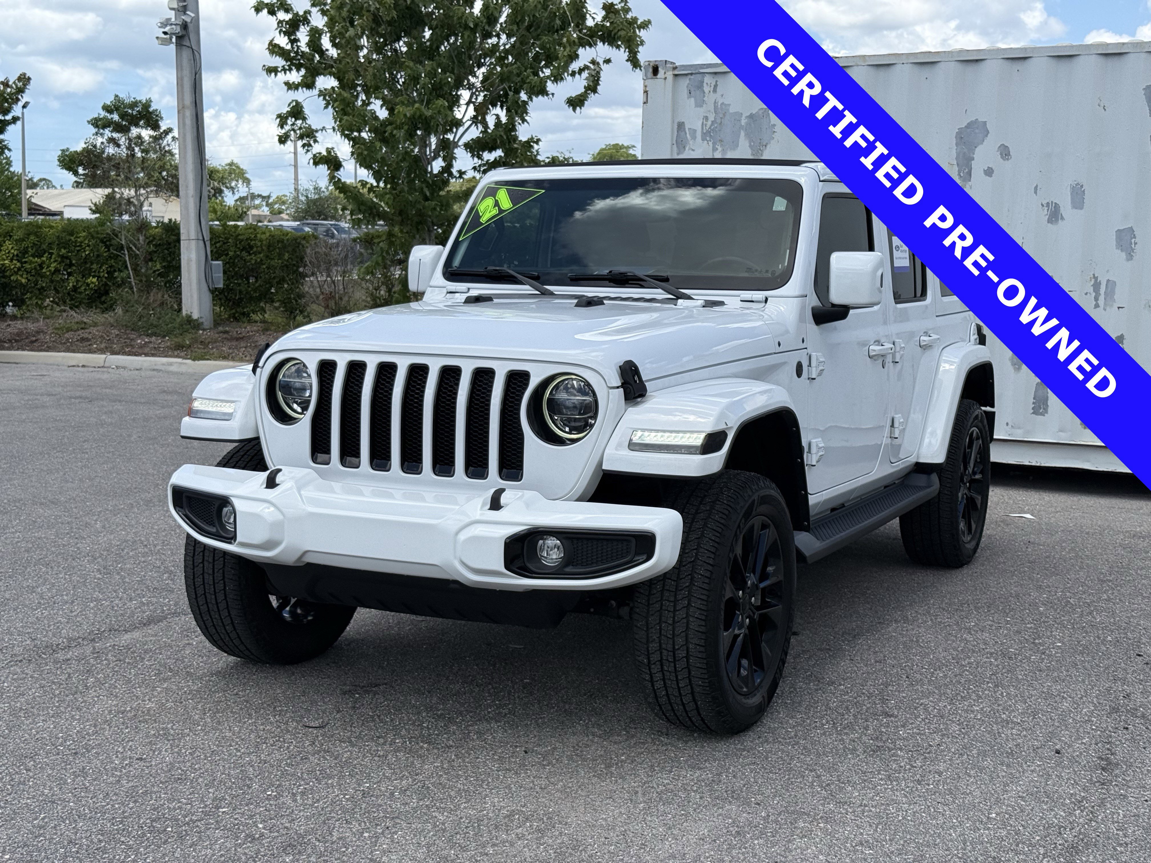 Used 2021 Jeep Wrangler Unlimited Sahara AWD/4WD image 7