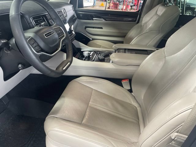 Used 2024 Jeep Wagoneer L 4WD w/ Premium Group I image 24