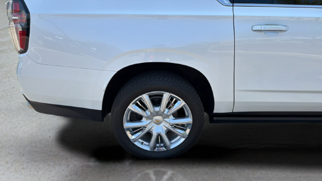 Used 2024 Chevrolet Suburban High Country AWD/4WD image 39