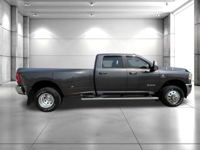 Used 2023 RAM 3500 Laramie AWD/4WD image 9