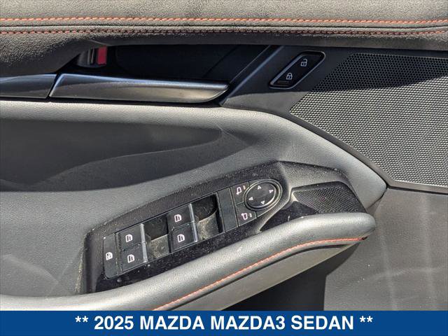 Used 2025 MAZDA MAZDA3 s AWD/4WD image 11