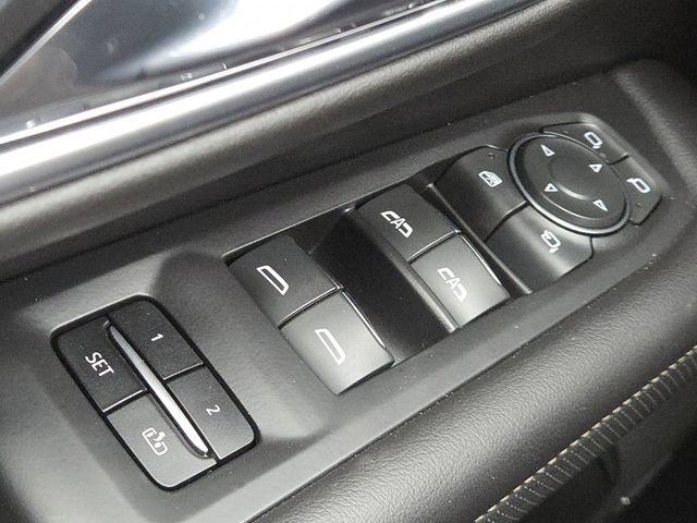 Used 2021 Chevrolet Tahoe Premier w/ Premium Package image 17