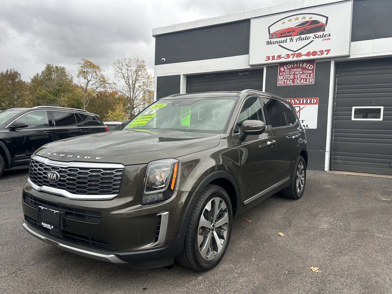 Used 2020 Kia Telluride S AWD/4WD image 3