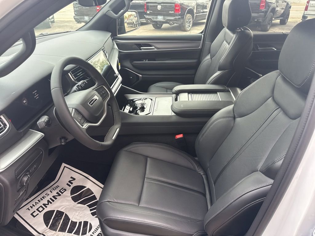 New 2026 Jeep Grand Wagoneer Limited AWD/4WD image 20