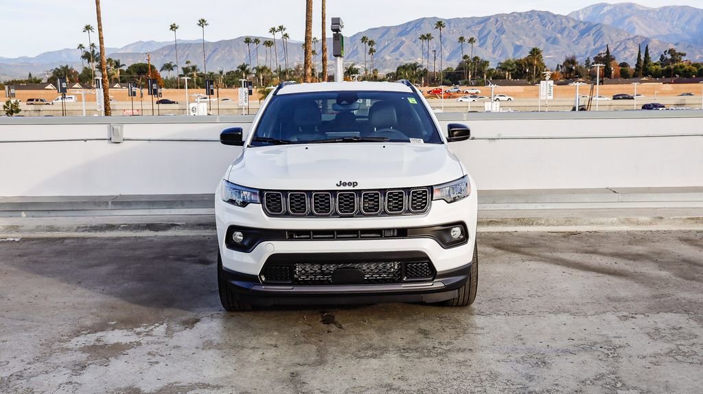 New 2026 Jeep Compass Latitude AWD/4WD image 3