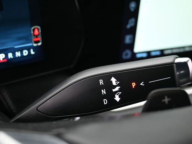 Used 2025 Chevrolet Equinox LT image 23