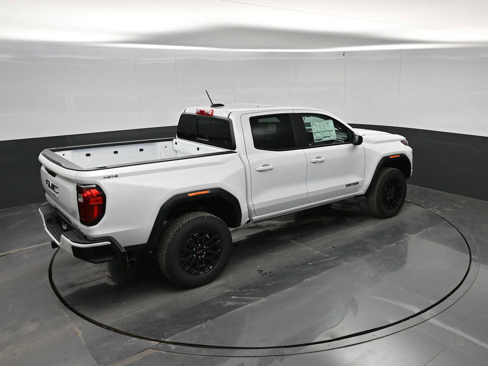 New 2026 GMC Canyon Elevation AWD/4WD image 32