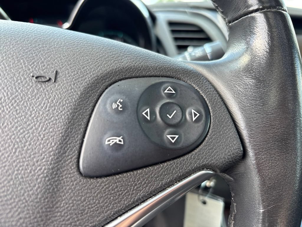Used 2014 Chevrolet Impala LT w/ Convenience Package FWD image 22