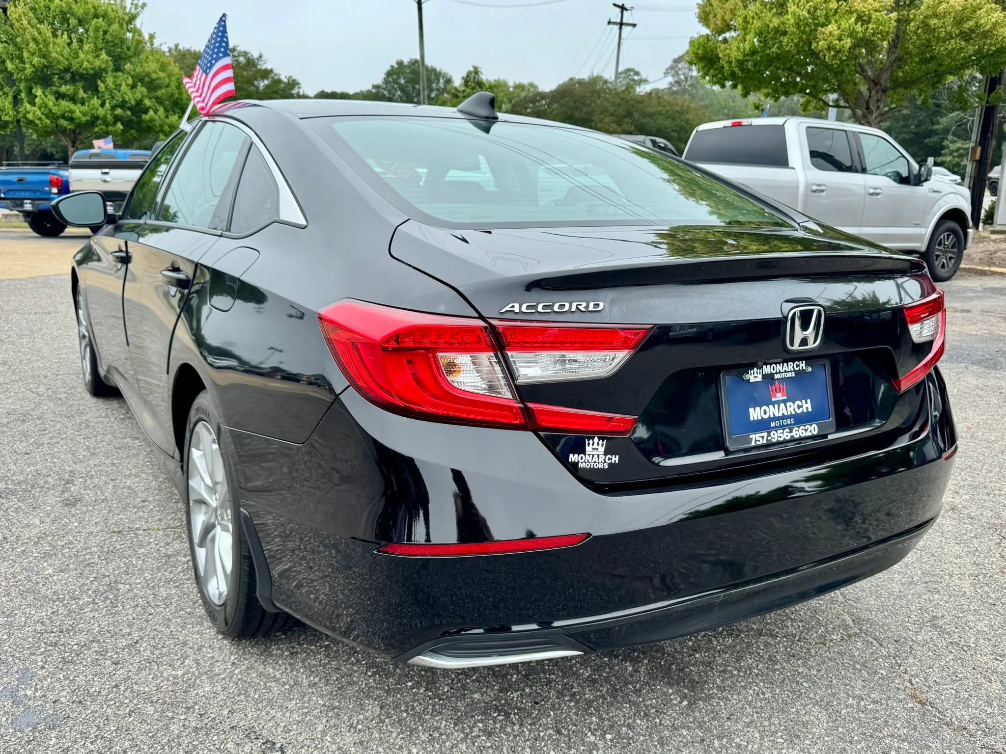 Used 2019 Honda Accord LX image 3