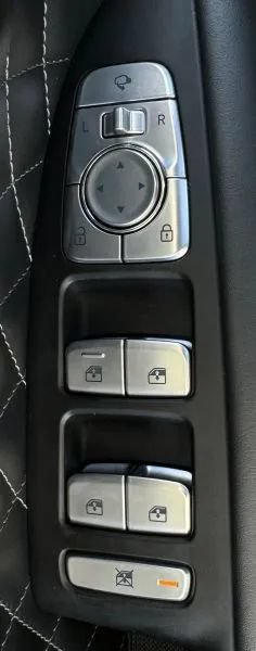 Used 2021 Genesis G70 3.3T w/ Sport Package RWD image 44