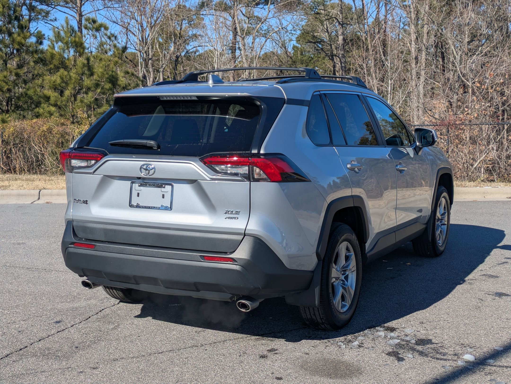 Used 2024 Toyota RAV4 XLE w/ Convenience Package image 5