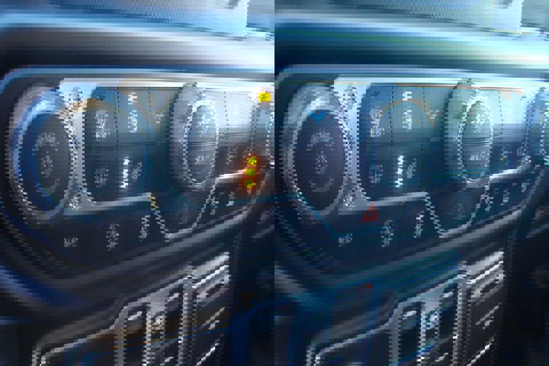 Used 2023 Jeep Wrangler Unlimited Sport image 11