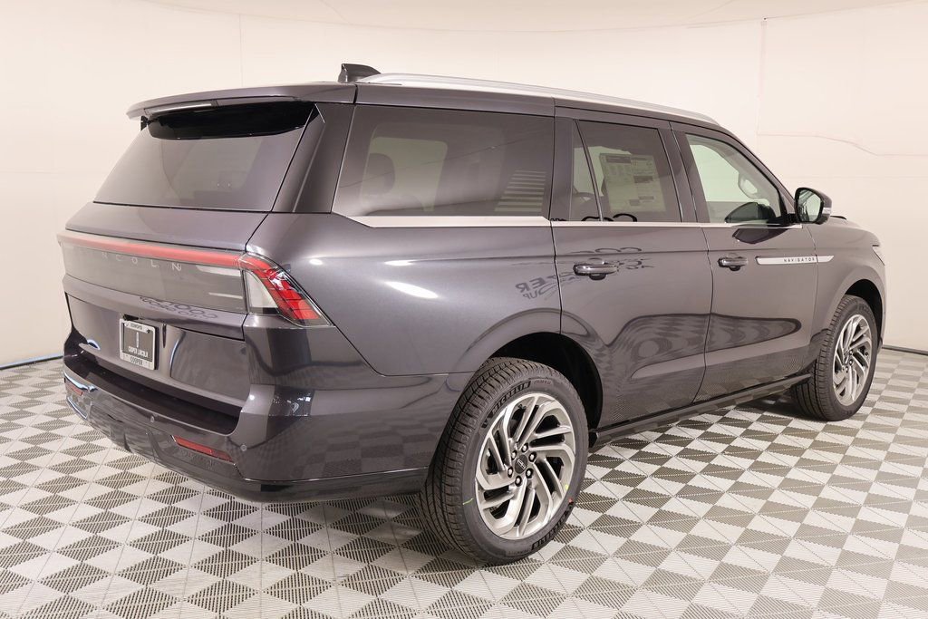 New 2025 Lincoln Navigator Reserve image 22
