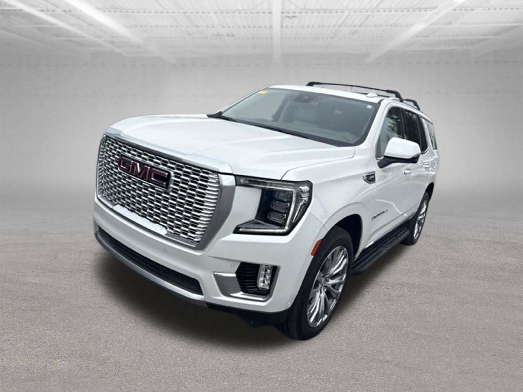 Used 2023 GMC Yukon Denali w/ Advanced Technology Package AWD/4WD image 3