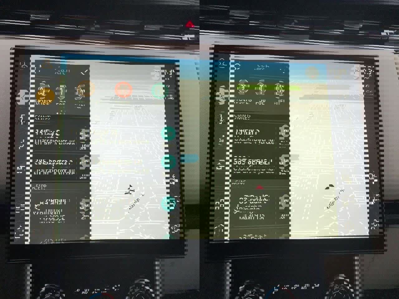 Certified 2023 Land Rover Range Rover SE image 30