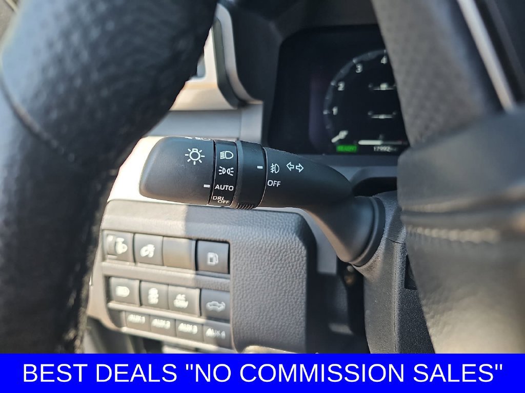 Used 2025 Toyota Tacoma 4x4 Double Cab Hybrid image 24