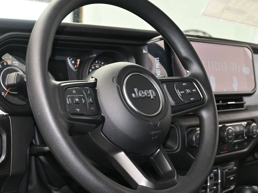 New 2026 Jeep Gladiator Sport AWD/4WD image 13