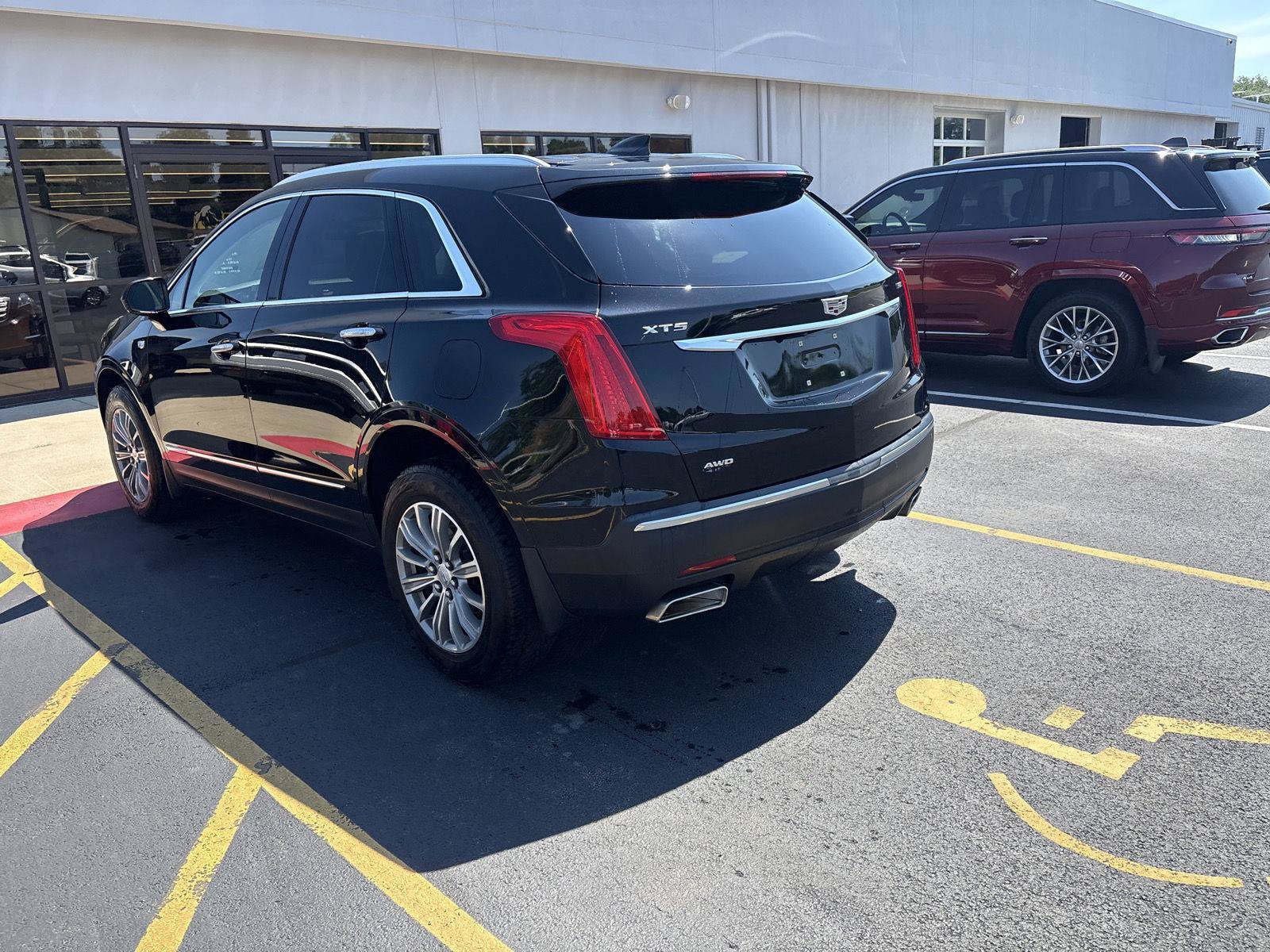 Used 2019 Cadillac XT5 Luxury AWD/4WD image 7