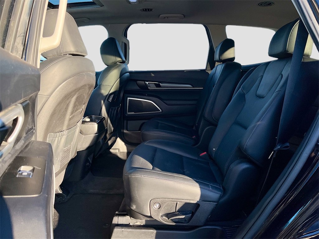Used 2022 Kia Telluride S image 24