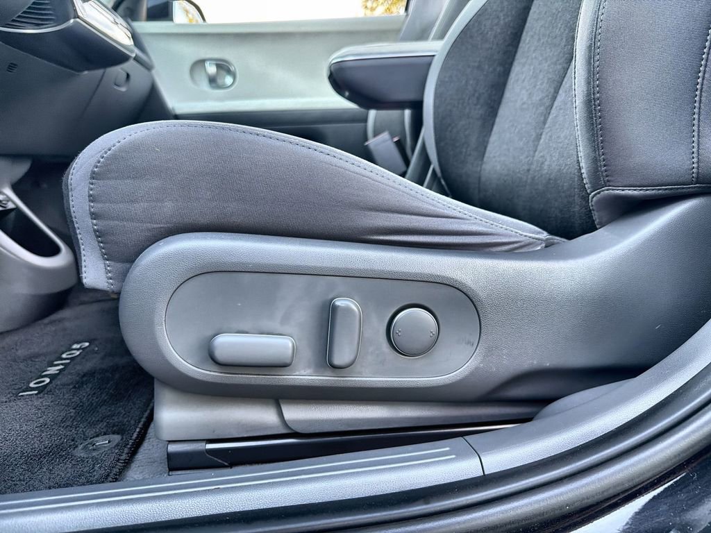 Used 2022 Hyundai Ioniq 5 SE w/ Cargo Package image 14