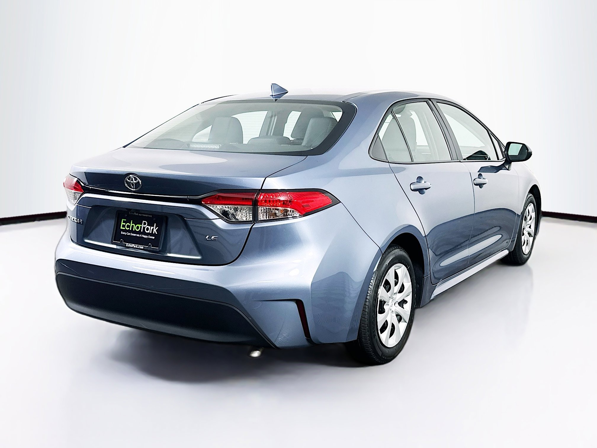 Used 2025 Toyota Corolla LE image 9