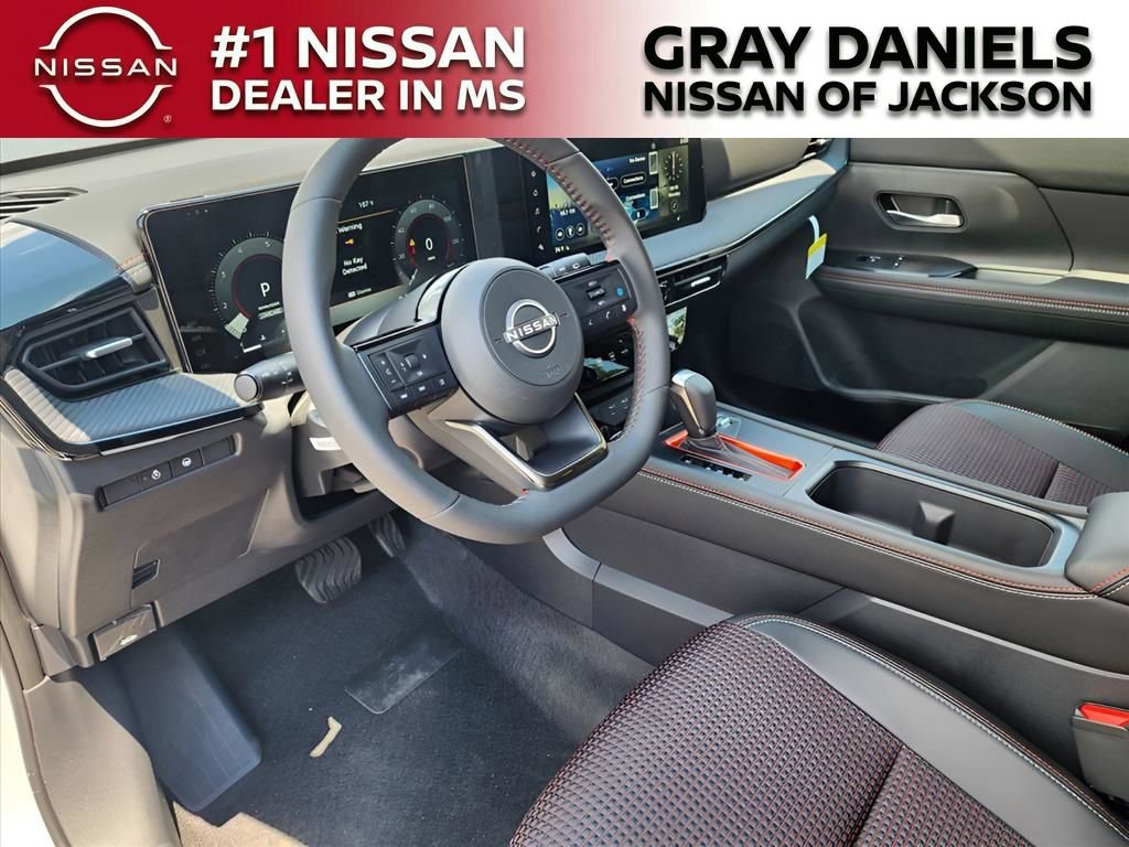 New 2025 Nissan Kicks SR w/ SR Premium Package AWD/4WD image 11