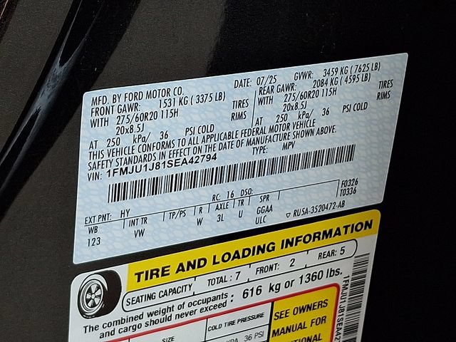 Certified 2025 Ford Expedition Active AWD/4WD image 29