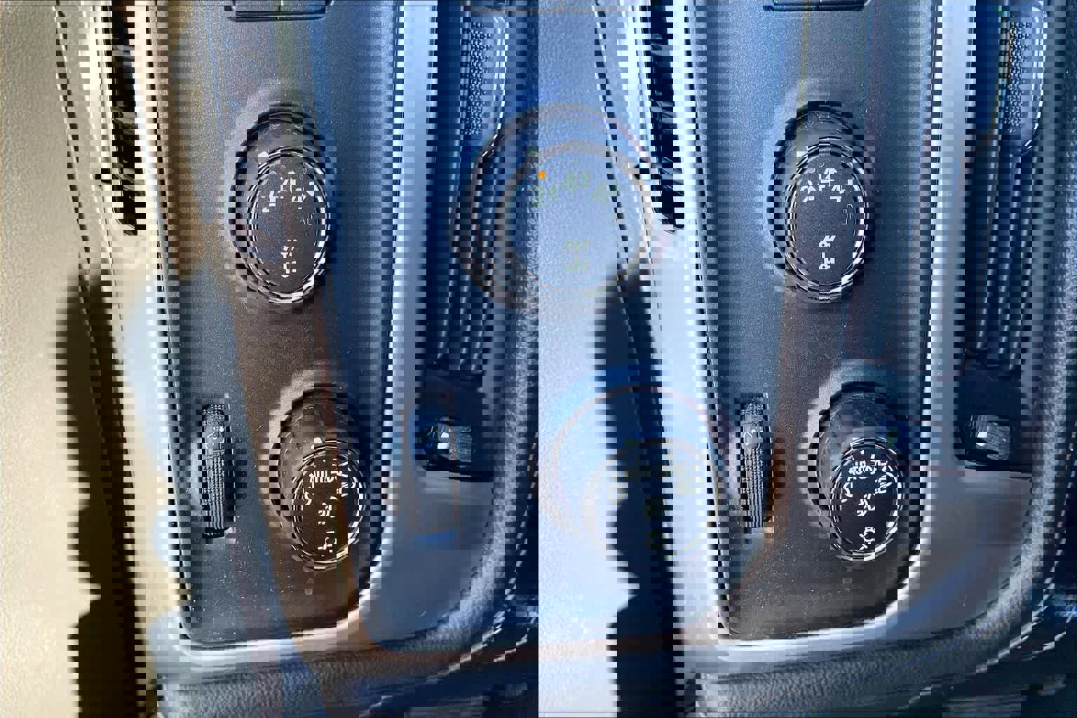 Used 2019 GMC Sierra 2500 Denali w/ Duramax Plus Package image 14